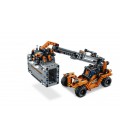 Конструктор LEGO Контейнерний термінал 631 деталей (42062)