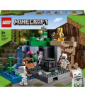 Конструктор LEGO Minecraft Підземелля скелетів 364 деталі (21189)