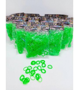 Гумки для плетіння браслетів Loom Bands зелені 12 пакетиків по 600 шт
