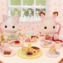 Игровой набор Sylvanian Families Стол со стульями и набором для сладкой вечеринки (5742)