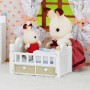 Игровой набор Шоколадный кролик в кроватке Sylvanian Families (5017)