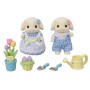 Игровой набор Sylvanian Families Цветочные кролики-двойняшки с аксессуарами для сада (5736)